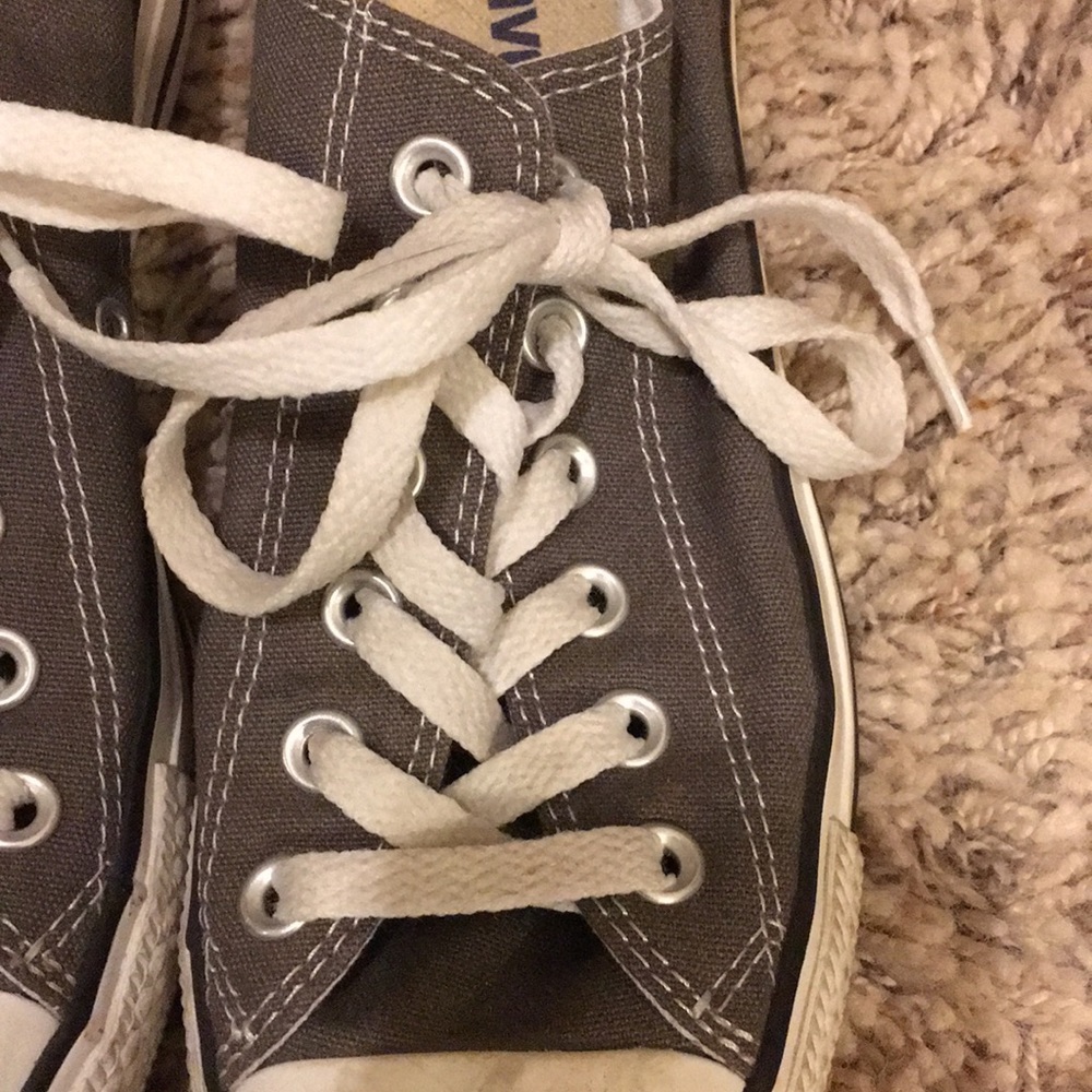 Grey converse women sz.7 - Picture 2 of 5